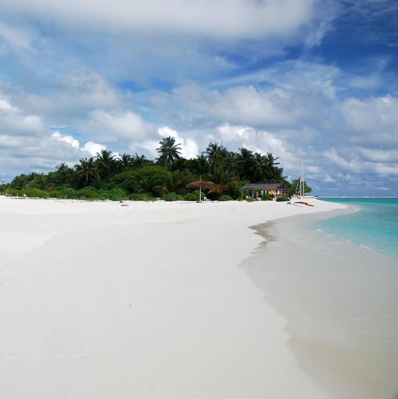 Dharavandhoo Airport exterior