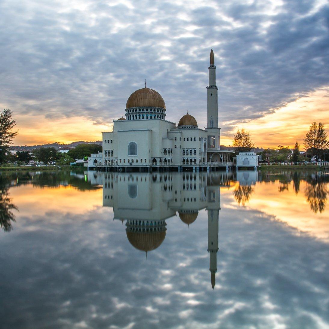 Sultan Abdul Aziz Shah Airport exterior